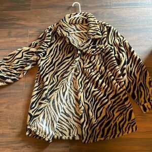 Super soft faux fur tiger print shacket